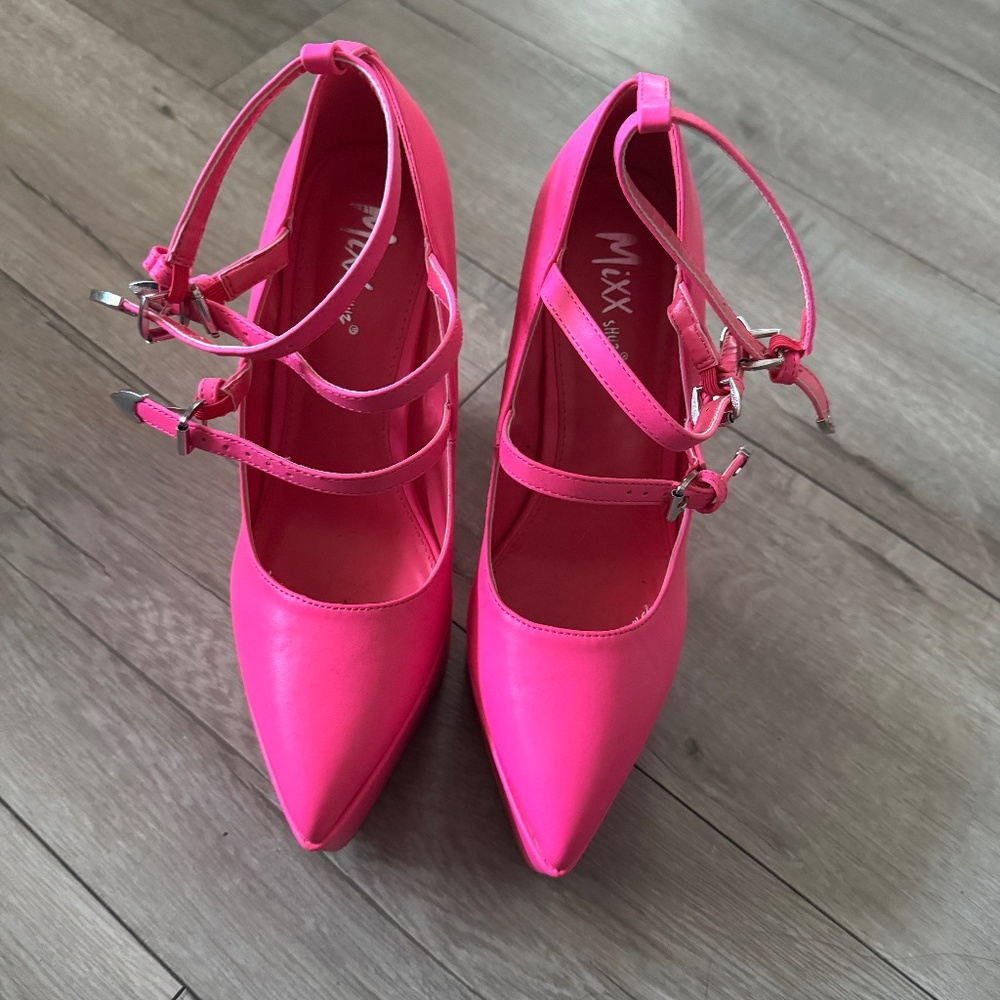 Hot pink platform pointed toe wedges